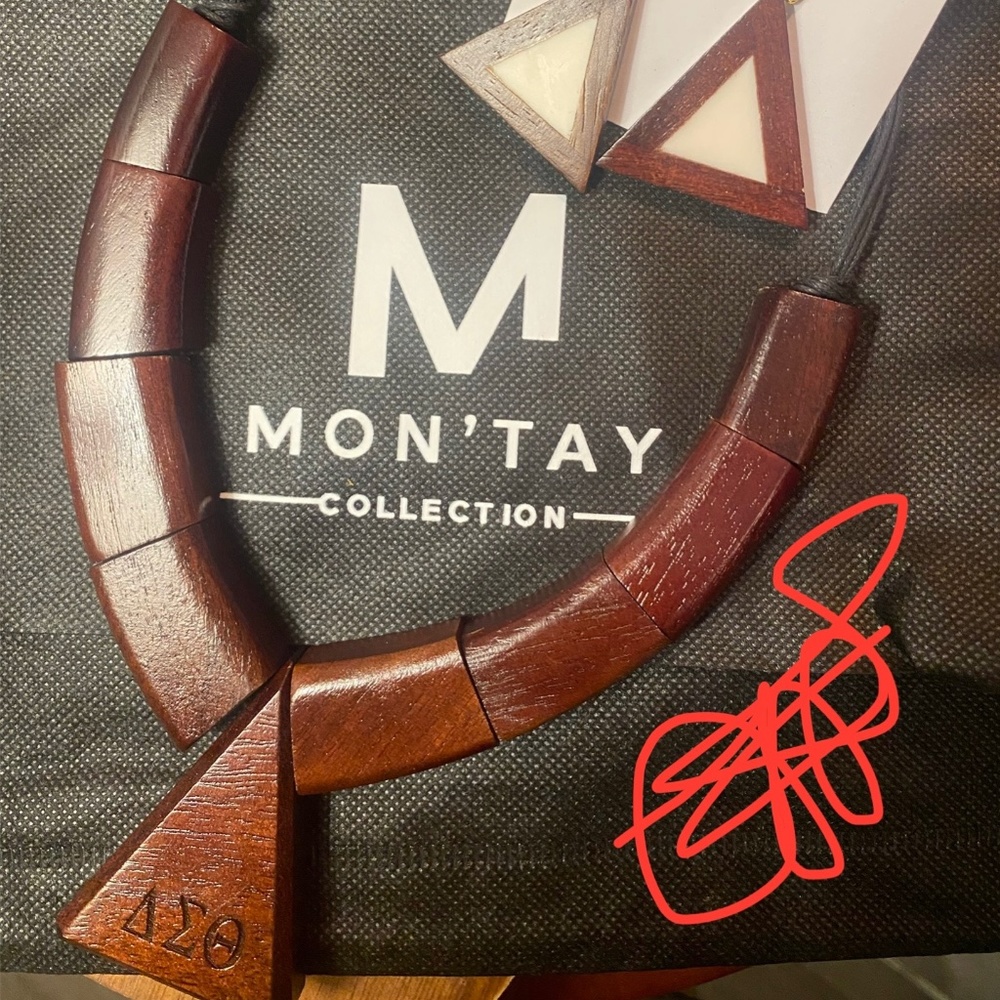 Delta Sigma Theta  wood necklace and earring set